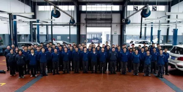 熱烈祝賀四川華星錦業榮獲2017梅賽德斯-奔馳服務技能大師中國大賽西區第一名_騰凱融資租賃