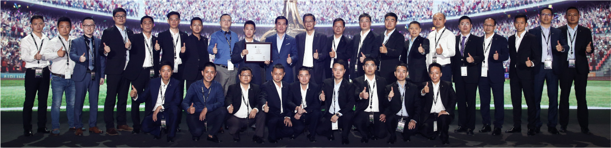 凝心聚力 成就卓越 --熱烈祝賀2016秋季梅賽德斯-奔馳全囯經(jīng)銷商大會(huì)取得圓滿成功！_騰凱融資租賃